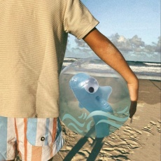 Dmuchana piłka plażowa 3D Sunnylife - Shark Tribe Khaki