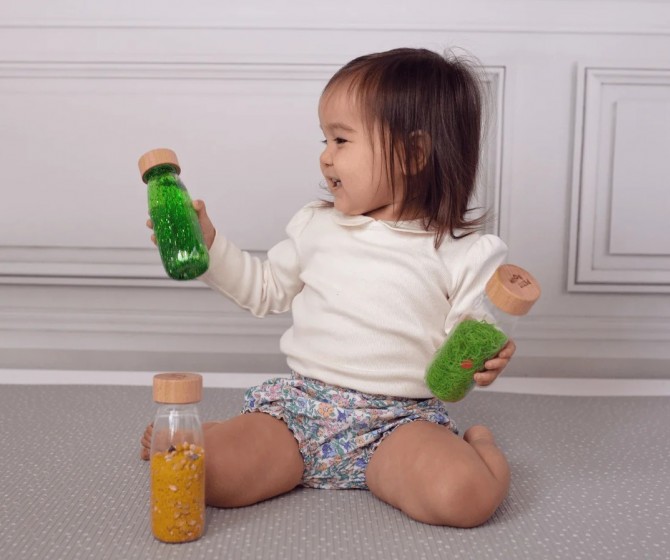 Kolorowe butelki dla dzieci sensoryczne Petit Boum
