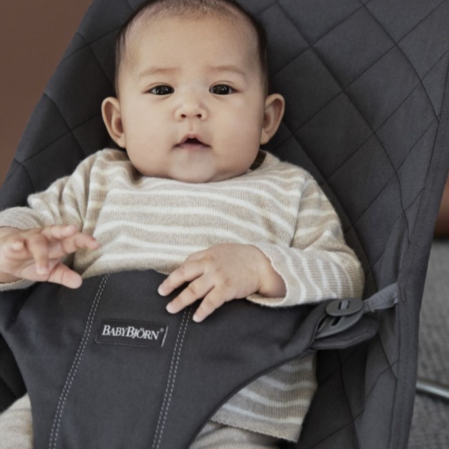 Leżaczek BABYBJORN BLISS WOVEN - Antracytowy